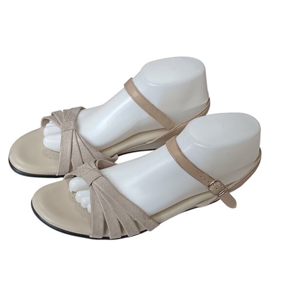 SAS Strippy Quarter Strap Wedge Sandal 10.5N‎ NARROW Bone White Patent Leather - Picture 1 of 9